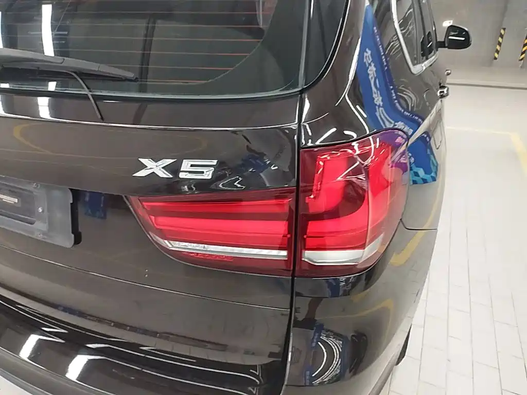 BMW X5 (Import) — миниатюра 24