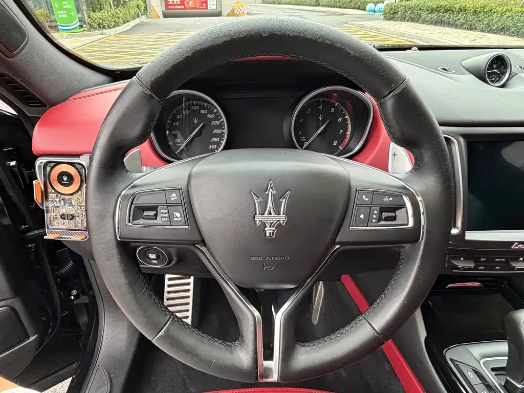 Maserati Levante — миниатюра 10
