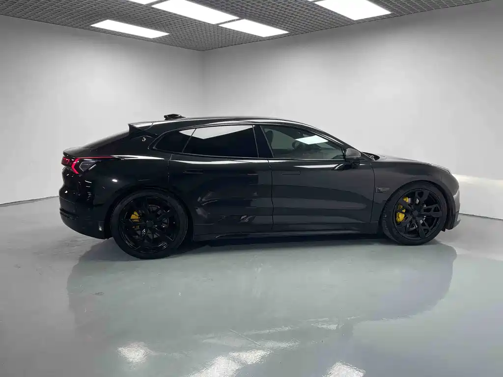 ZEEKR EXTREME KRYPTON 001