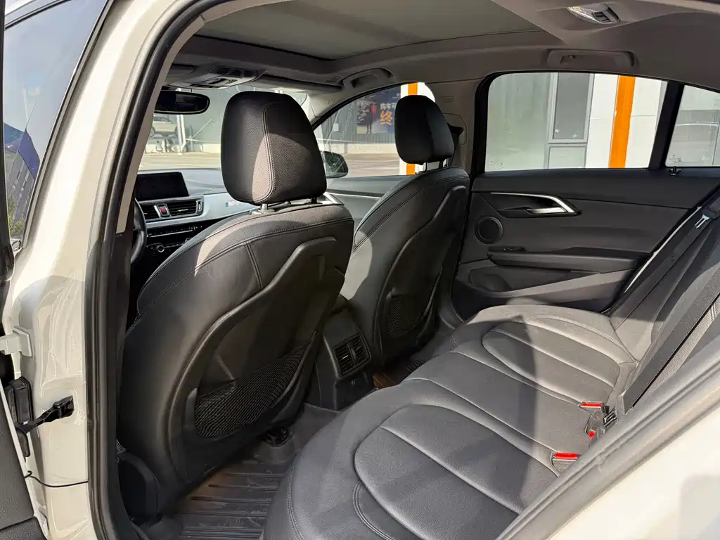 BMW 1 Series — миниатюра 8