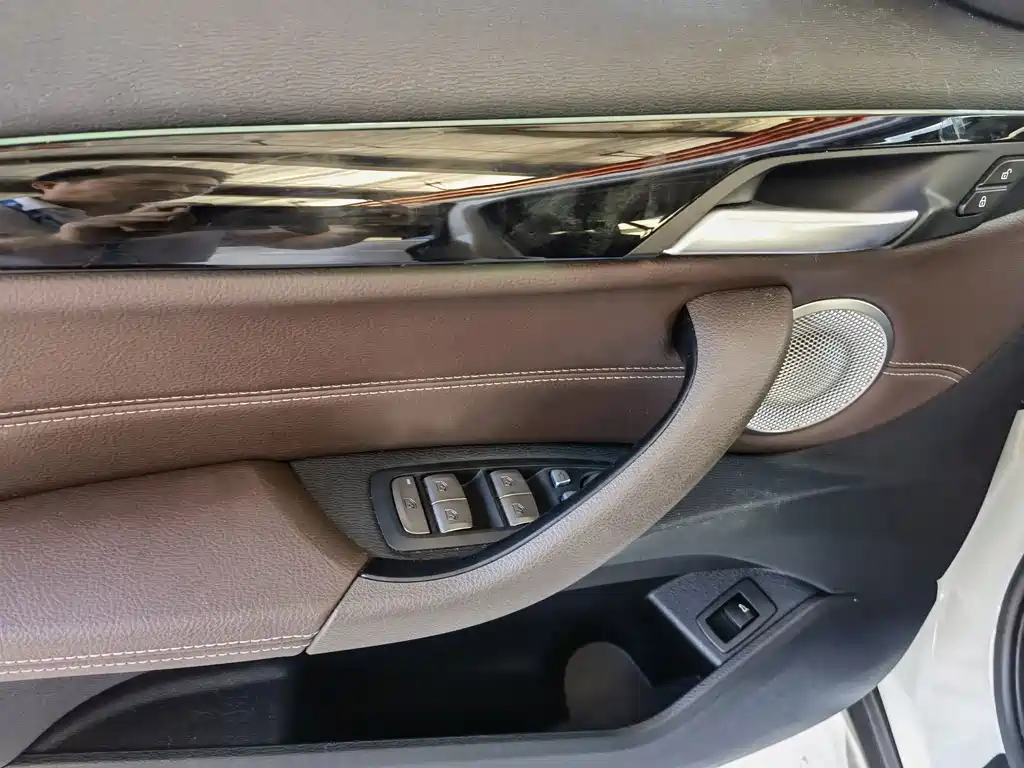 BMW X1 — миниатюра 12