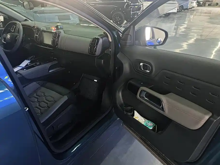 Citroen C5 AIRCROSS — миниатюра 8