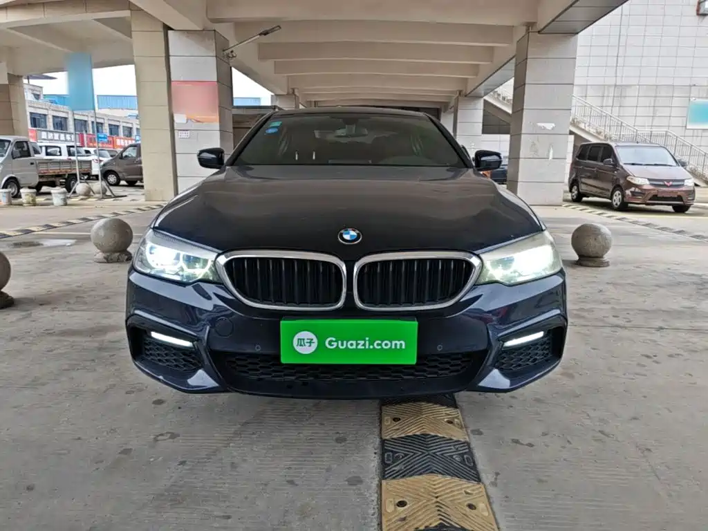 BMW 5 Series — миниатюра 3
