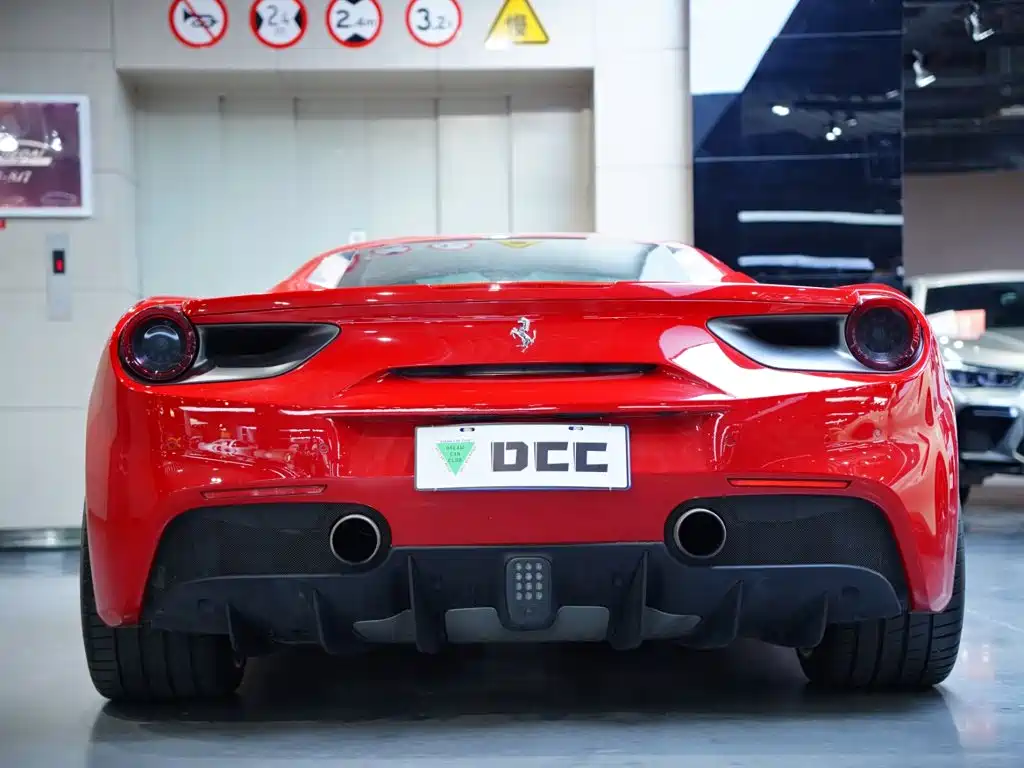 Ferrari 488 — миниатюра 11