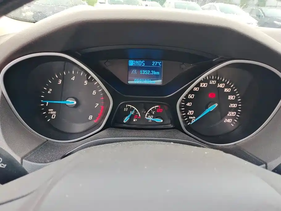 Ford Focus — миниатюра 14