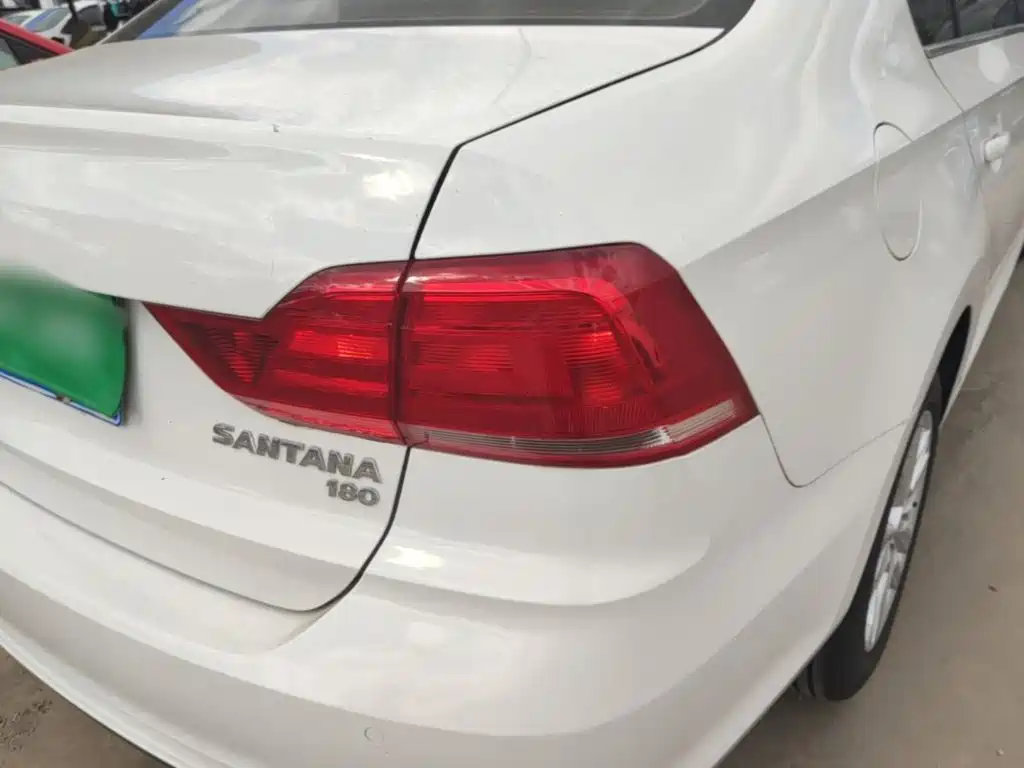 Volkswagen Santana — миниатюра 8