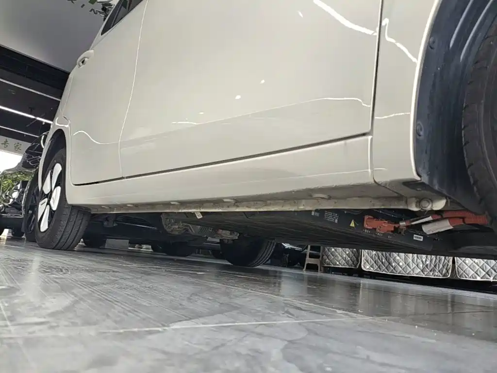 Wuling MINIEV — миниатюра 21