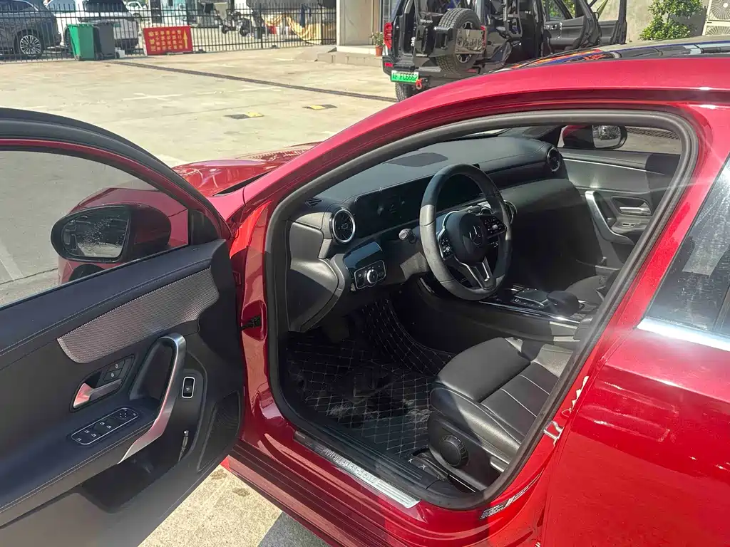 Mercedes-Benz A-Class — миниатюра 5