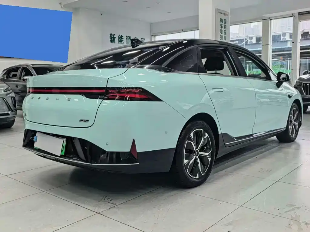 XPeng P5 — миниатюра 7