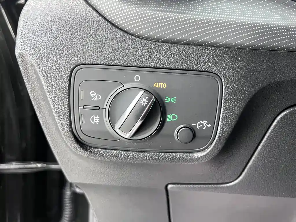 Audi Q2L — миниатюра 8