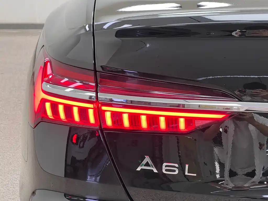 Audi A6L — миниатюра 12