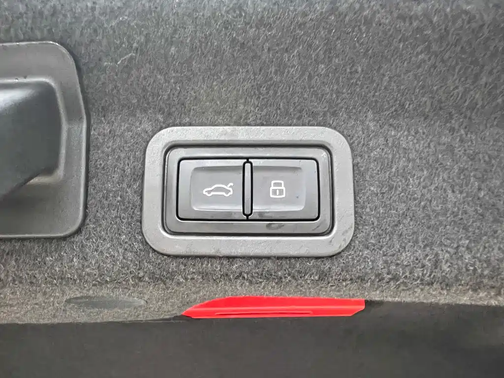 Audi A6L — миниатюра 30