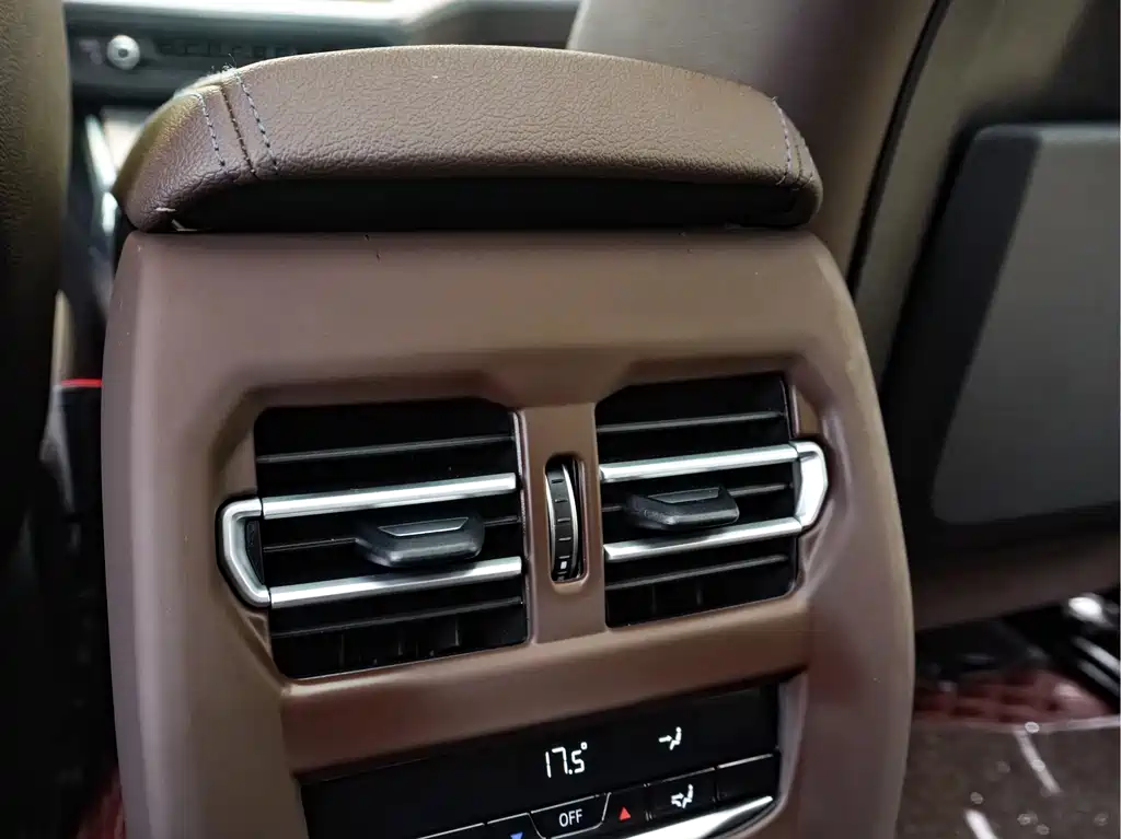 BMW 3 Series — миниатюра 18