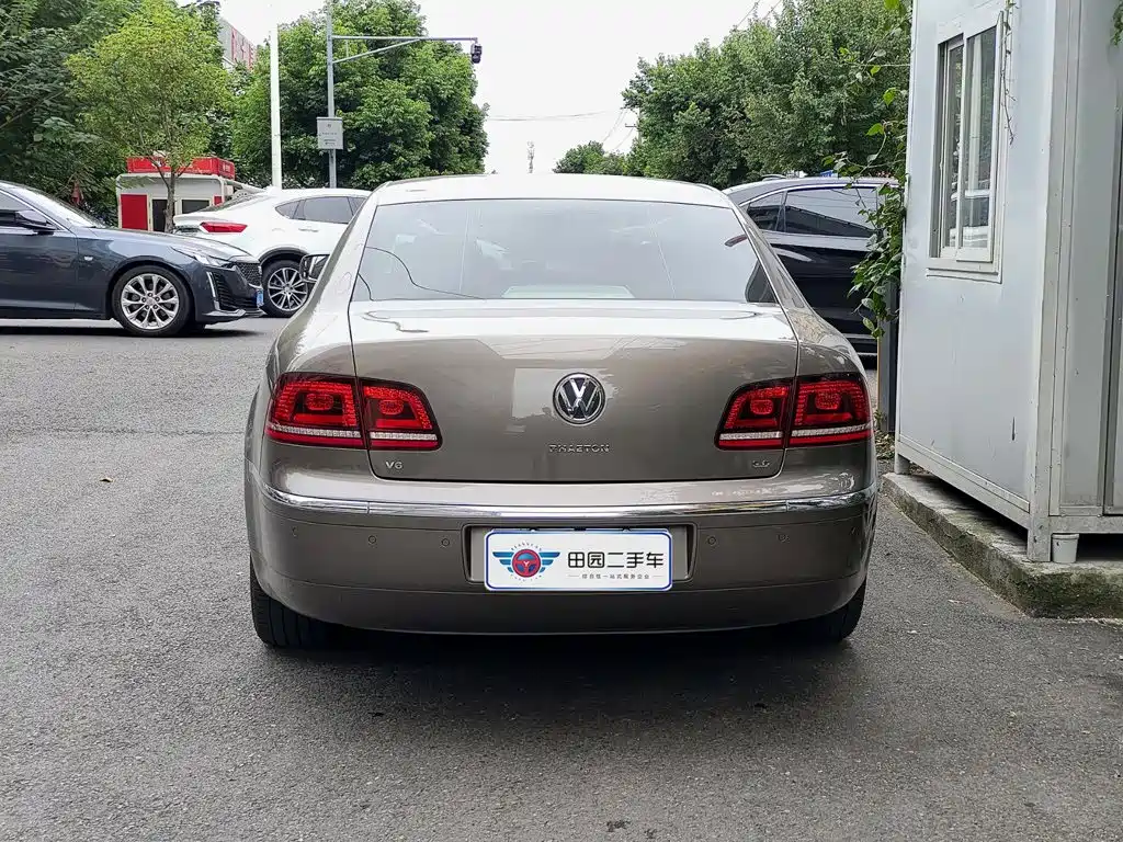 Volkswagen Phaeton — миниатюра 5