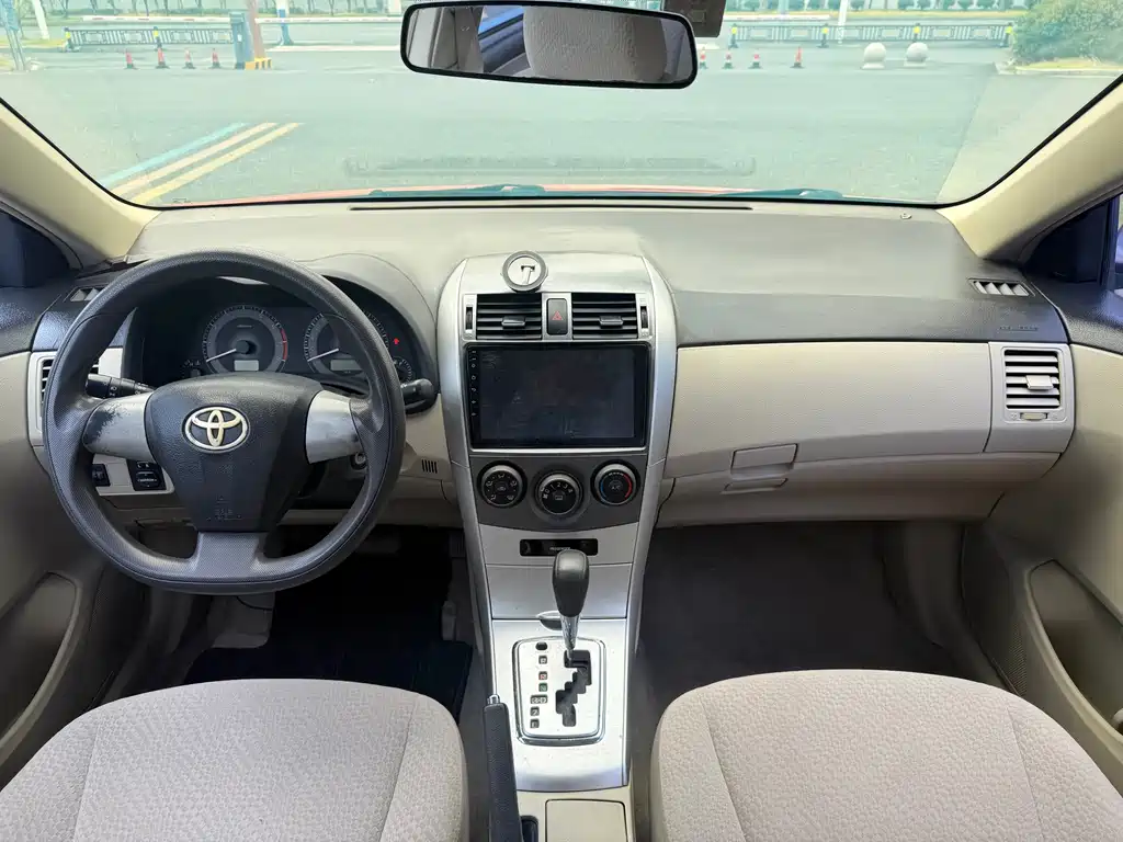 Toyota Corolla — миниатюра 12