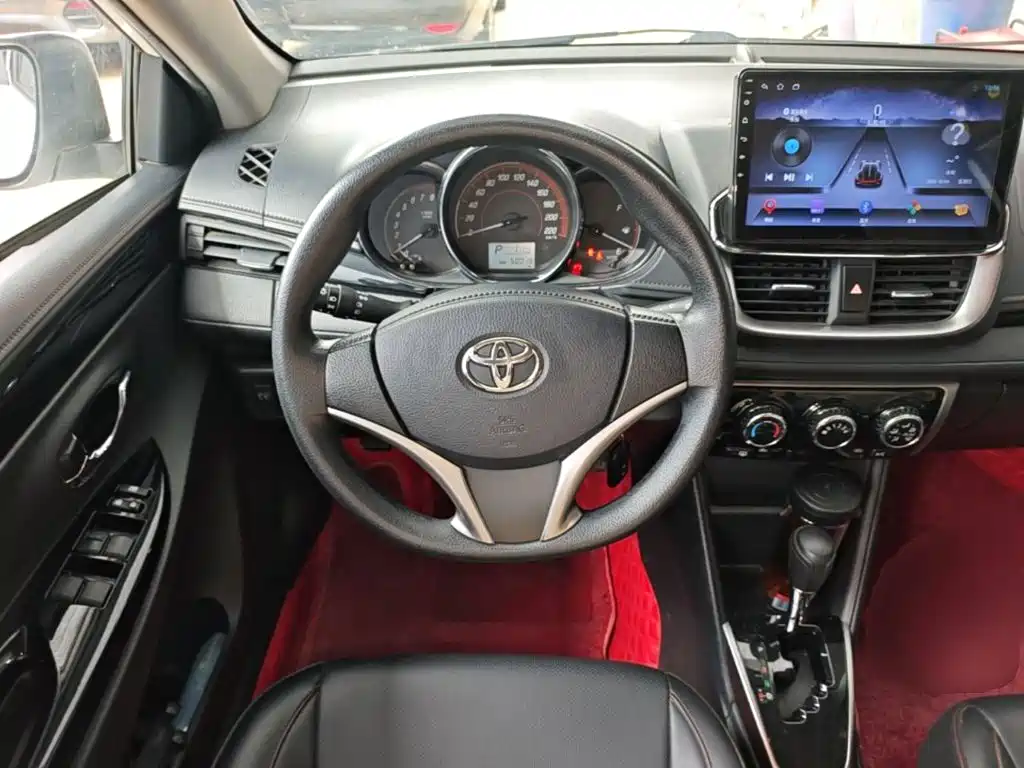 Toyota Yaris L — миниатюра 11