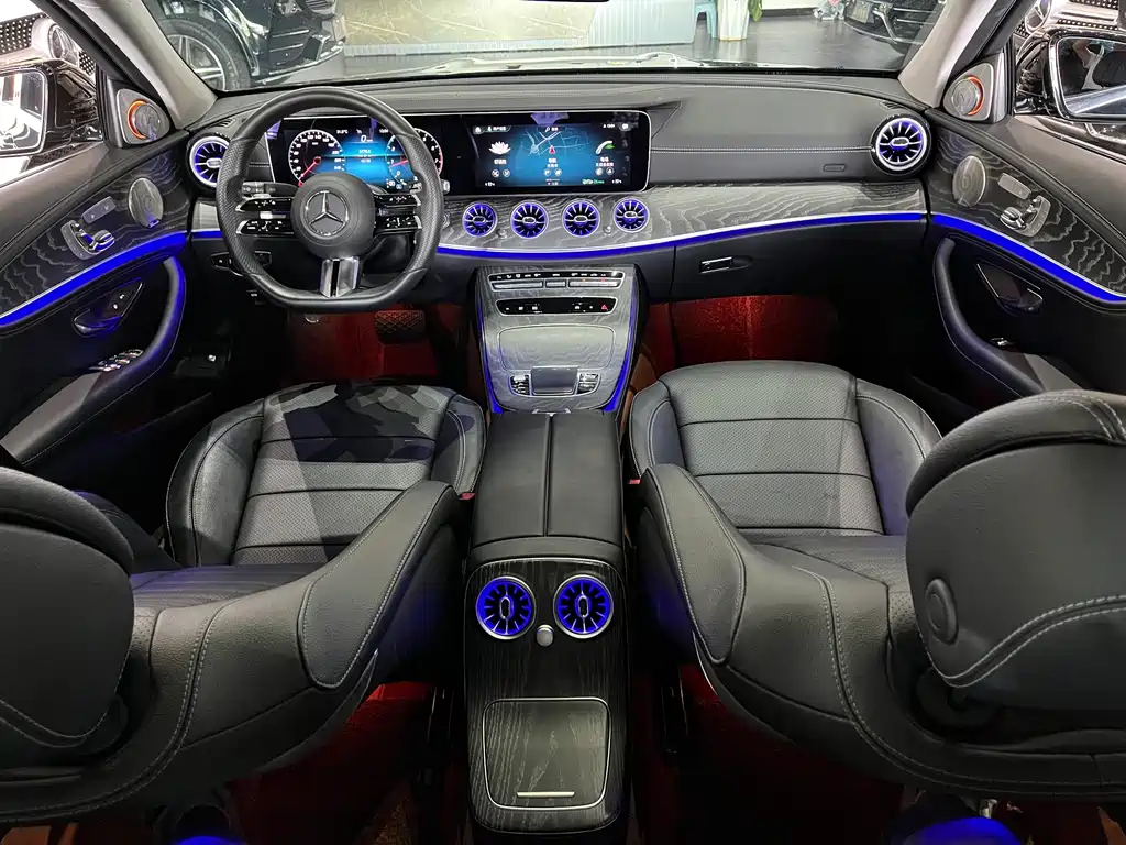 Mercedes-Benz E-Class — миниатюра 11