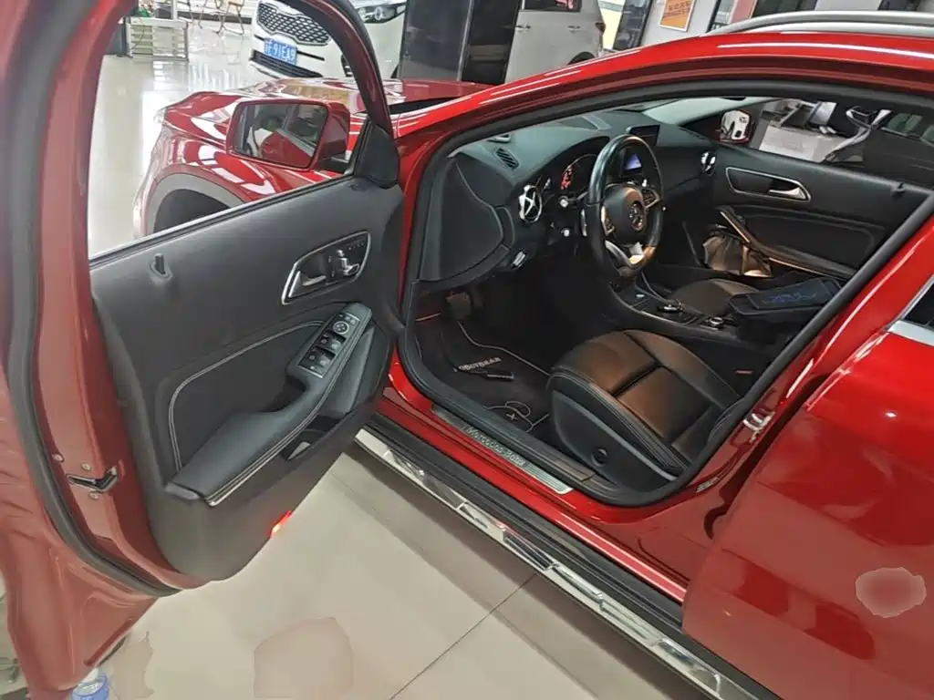 Mercedes-Benz GLA — миниатюра 16