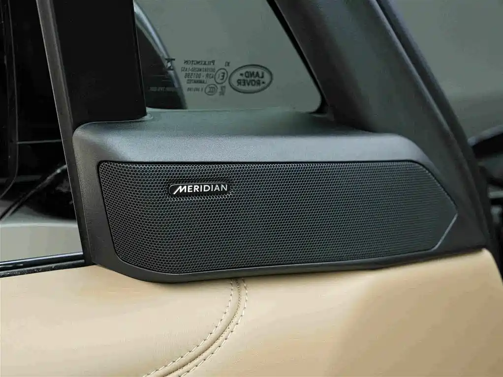Land Rover Range Rover — миниатюра 16