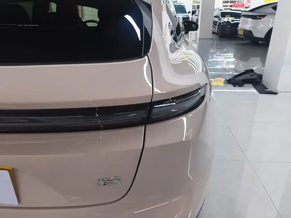NIO ET5T — миниатюра 8