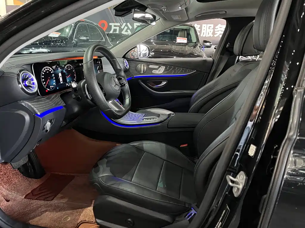 Mercedes-Benz E-Class — миниатюра 7