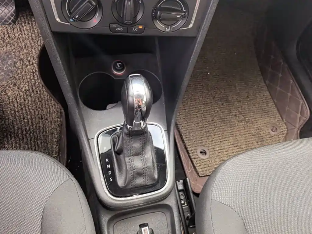 Volkswagen Polo — миниатюра 14