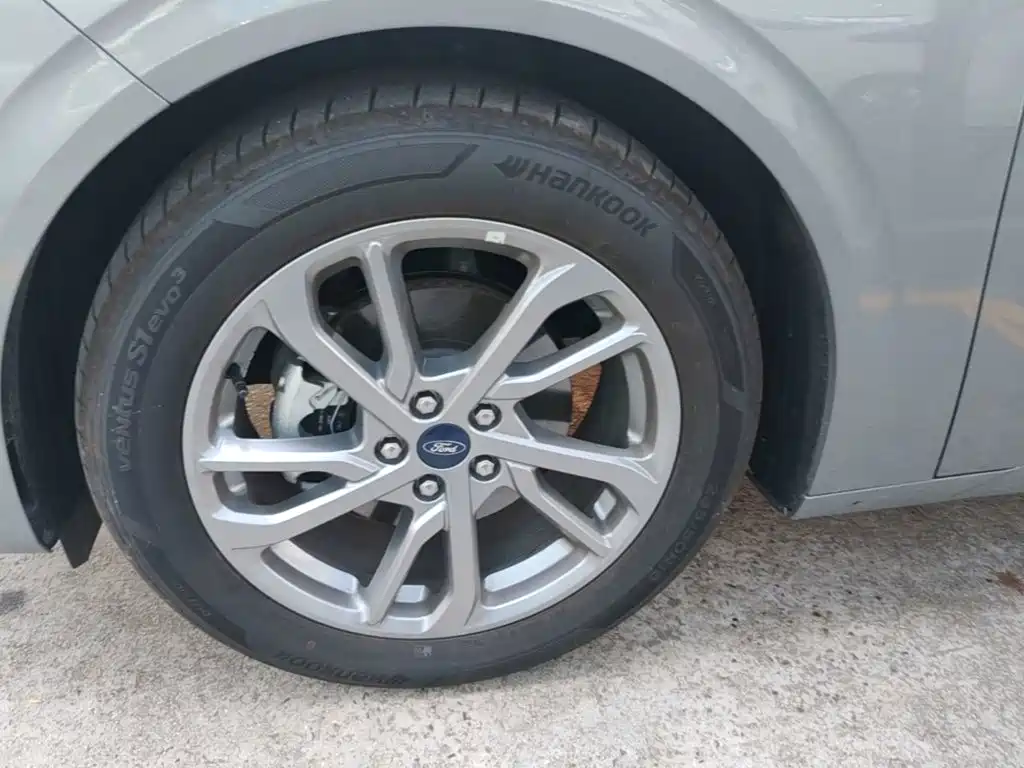Ford Mondeo — миниатюра 23