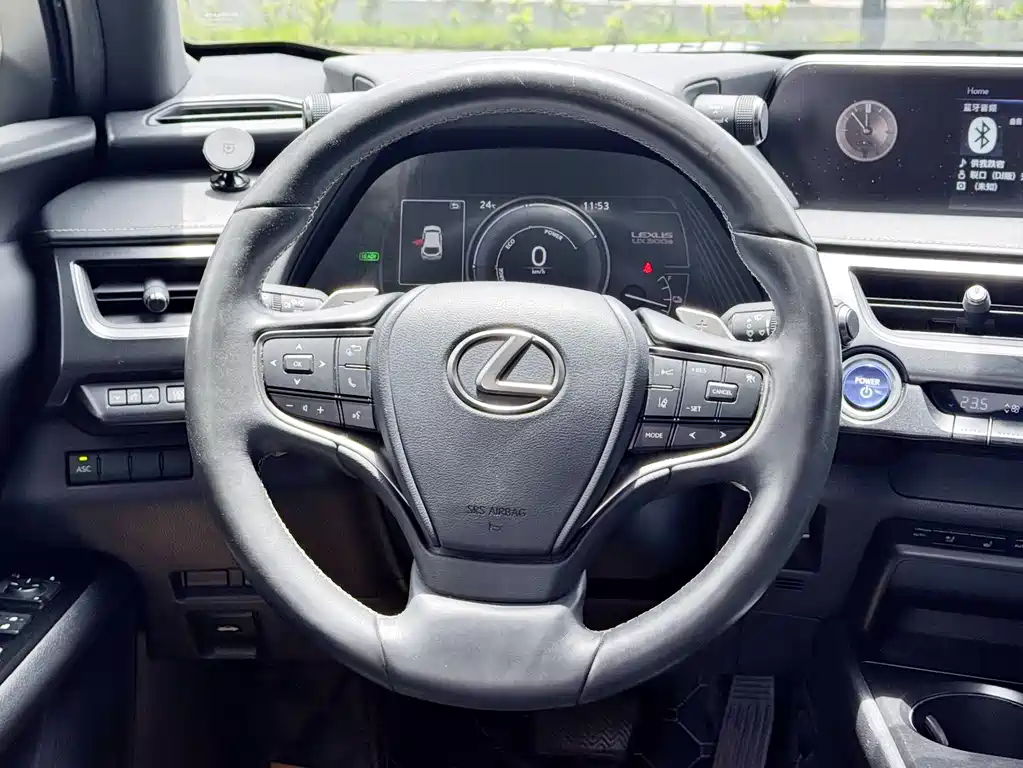 Lexus UX — фотографии объявления, Фото 16