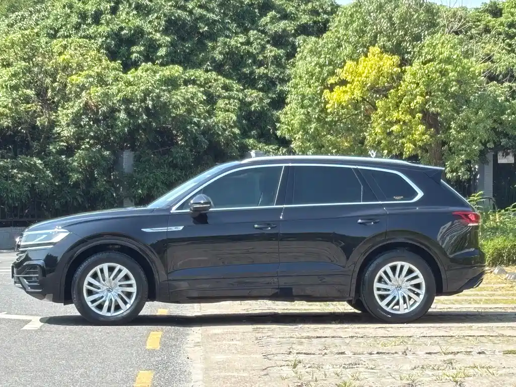 Volkswagen Touareg — миниатюра 21