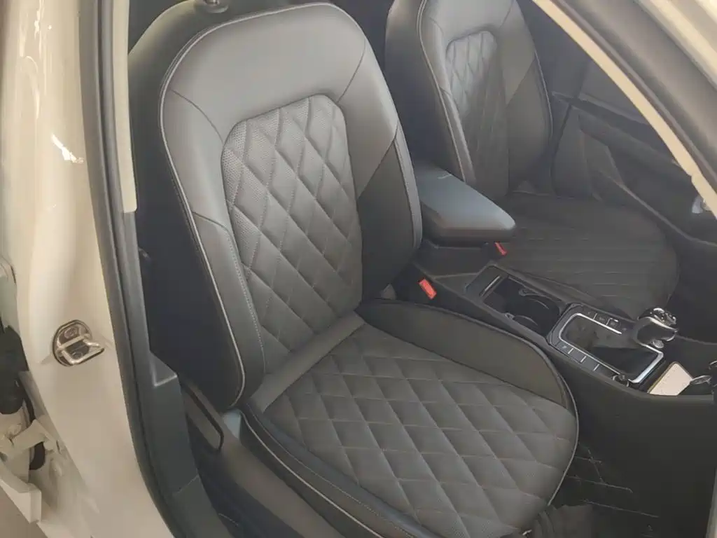 Volkswagen Sagitar — миниатюра 25