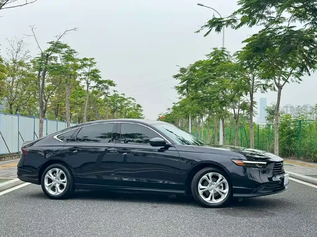 Honda Accord — миниатюра 3