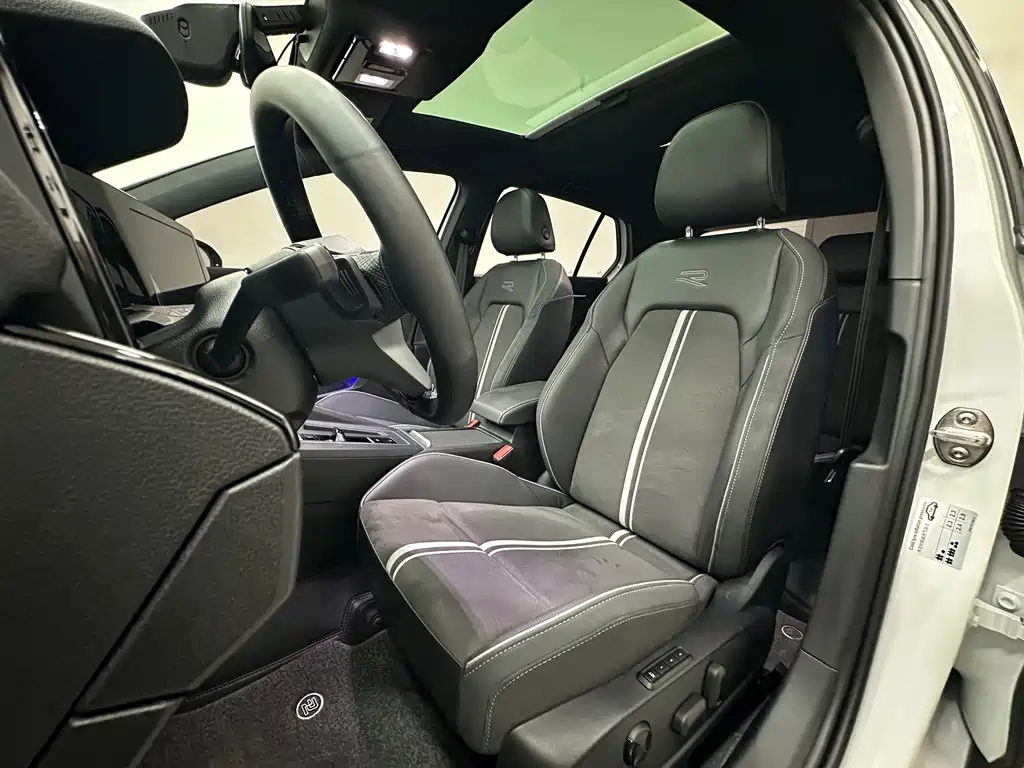 Volkswagen Golf — миниатюра 10