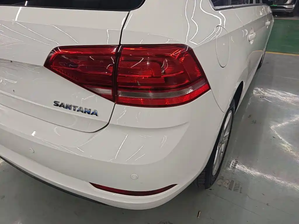 Volkswagen Santana — миниатюра 8