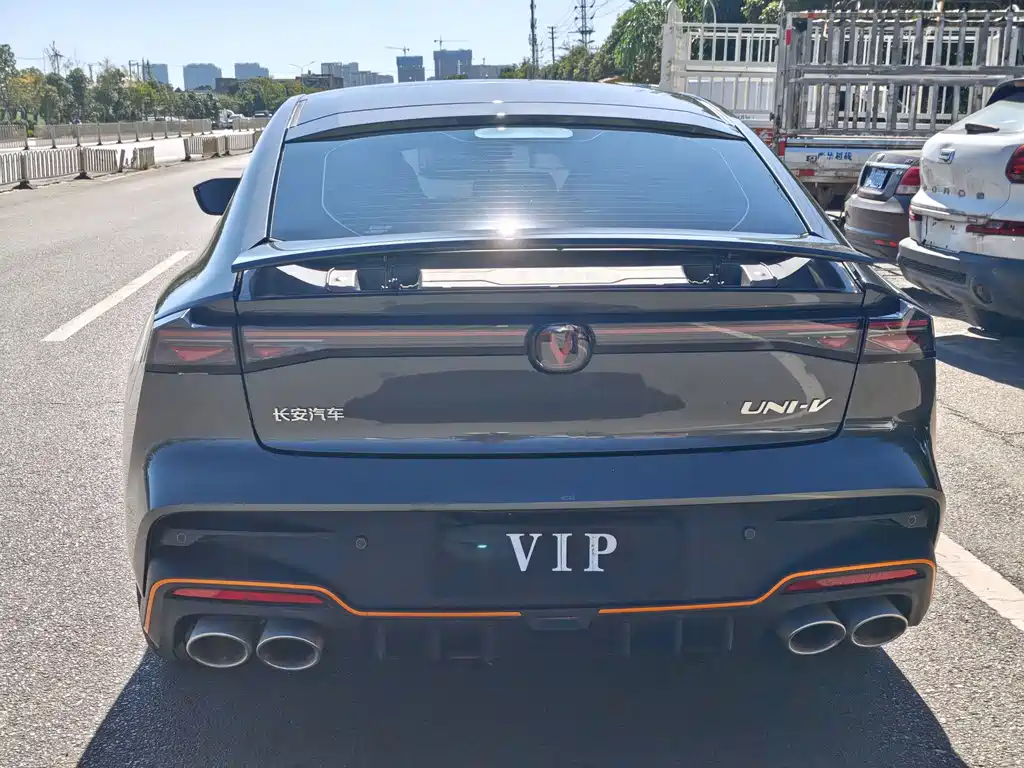 Changan UNI-V — миниатюра 7