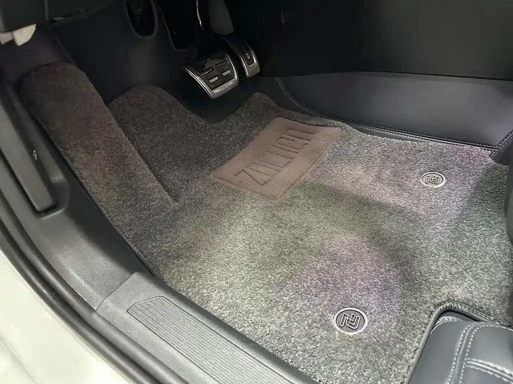 Volkswagen Golf — миниатюра 16