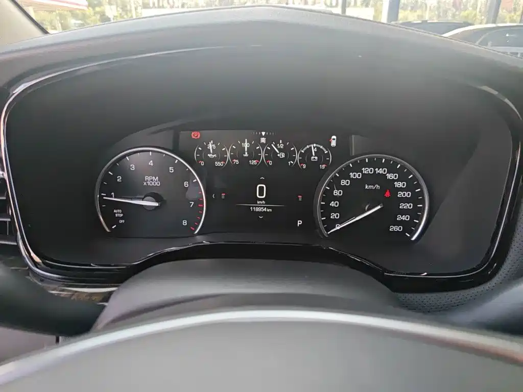 Cadillac XT5 — миниатюра 12