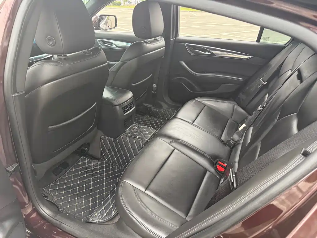 Cadillac CT5 — миниатюра 7