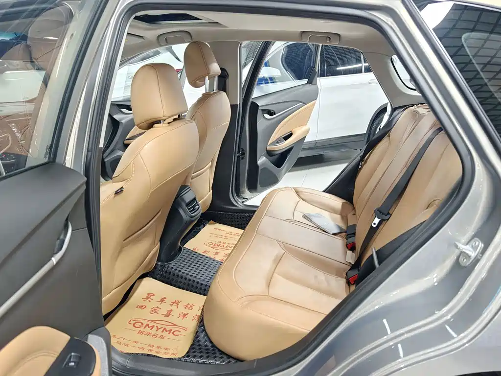 Buick Excelle — миниатюра 6