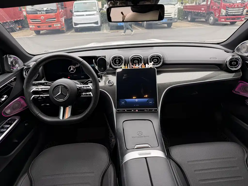 Mercedes-Benz C-Class — миниатюра 9