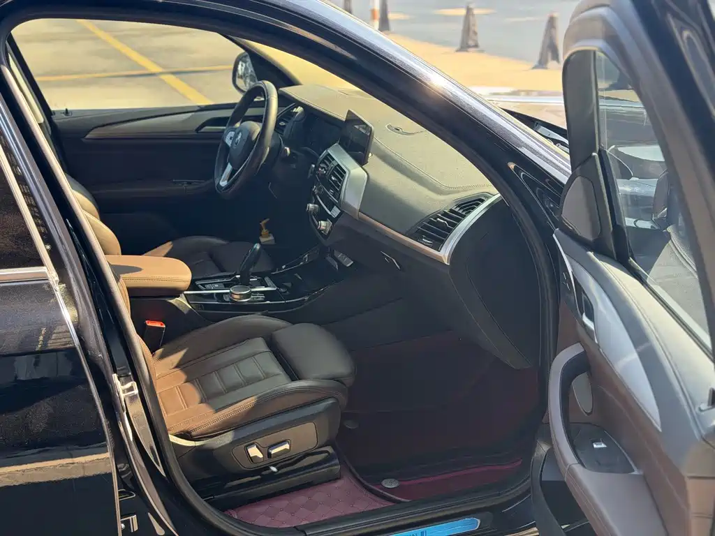 BMW iX3 — миниатюра 5