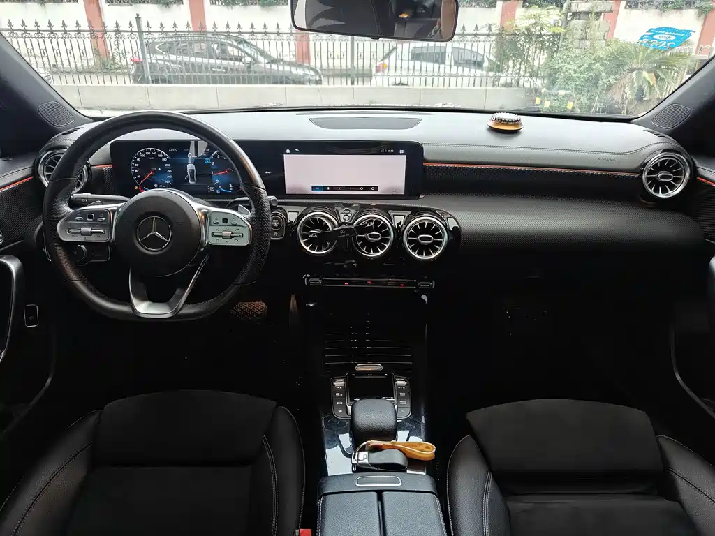 Mercedes-Benz A-Class — миниатюра 12