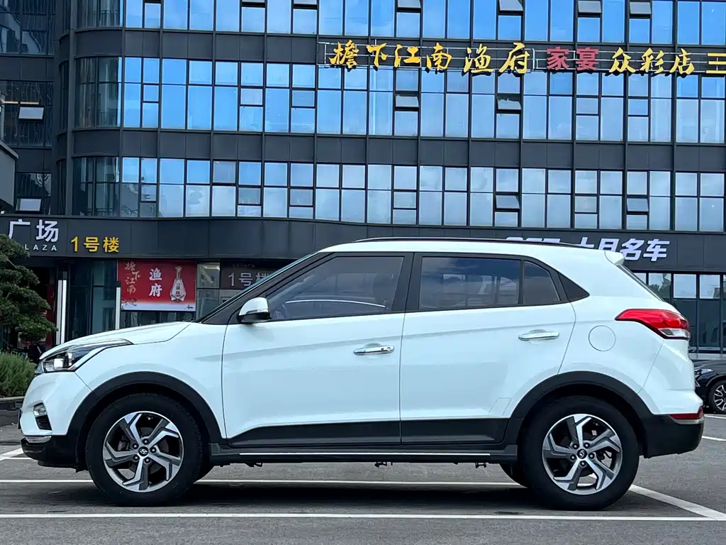 Hyundai ix25 — миниатюра 3