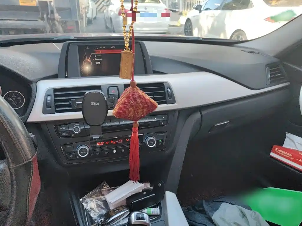 BMW 3 Series — миниатюра 6