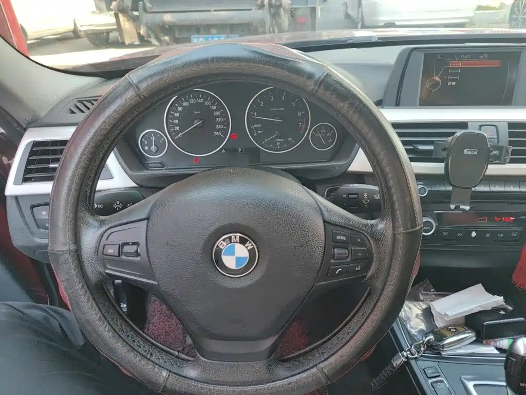 BMW 3 Series — миниатюра 3