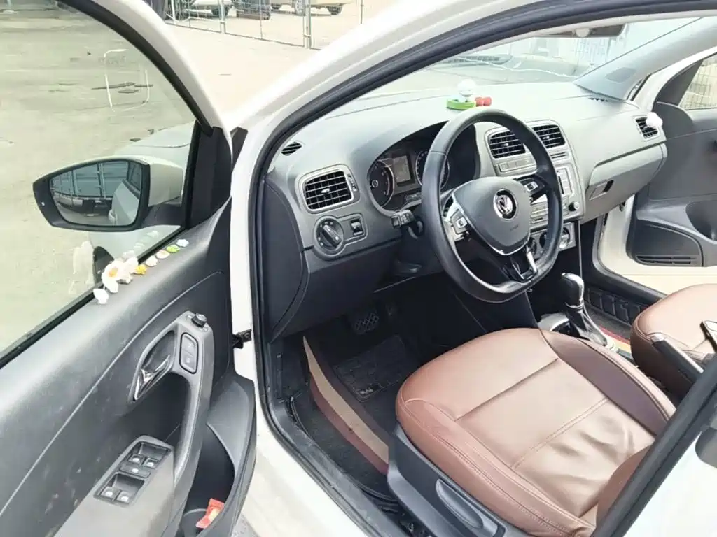 Volkswagen Polo — миниатюра 21