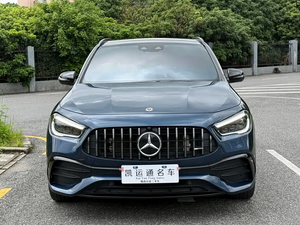 Mercedes-Benz GLA AMG