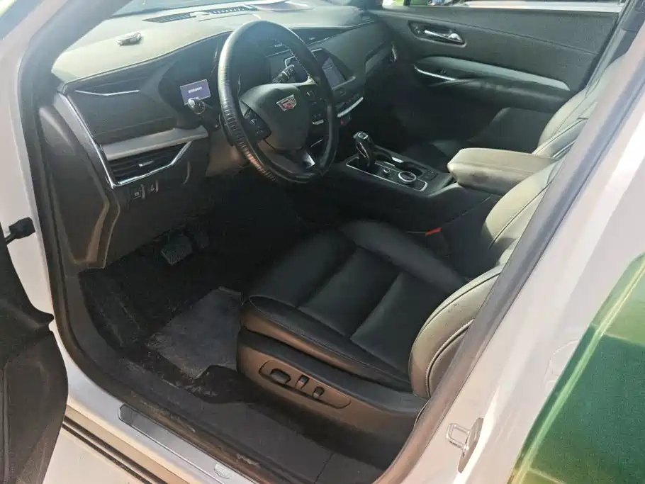 Cadillac XT4 — миниатюра 9