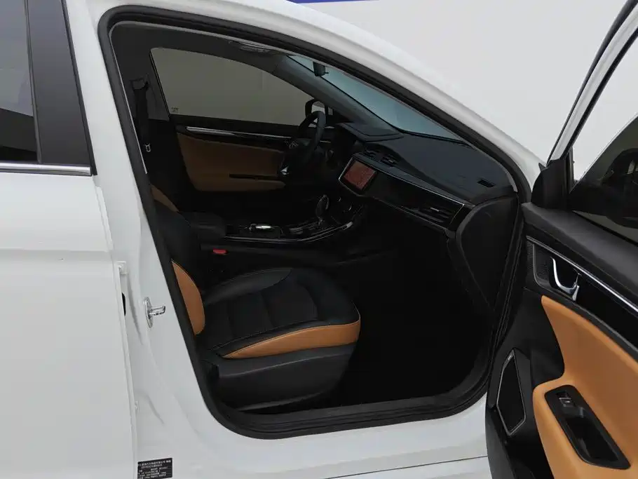 Geely Emgrand GL — миниатюра 8