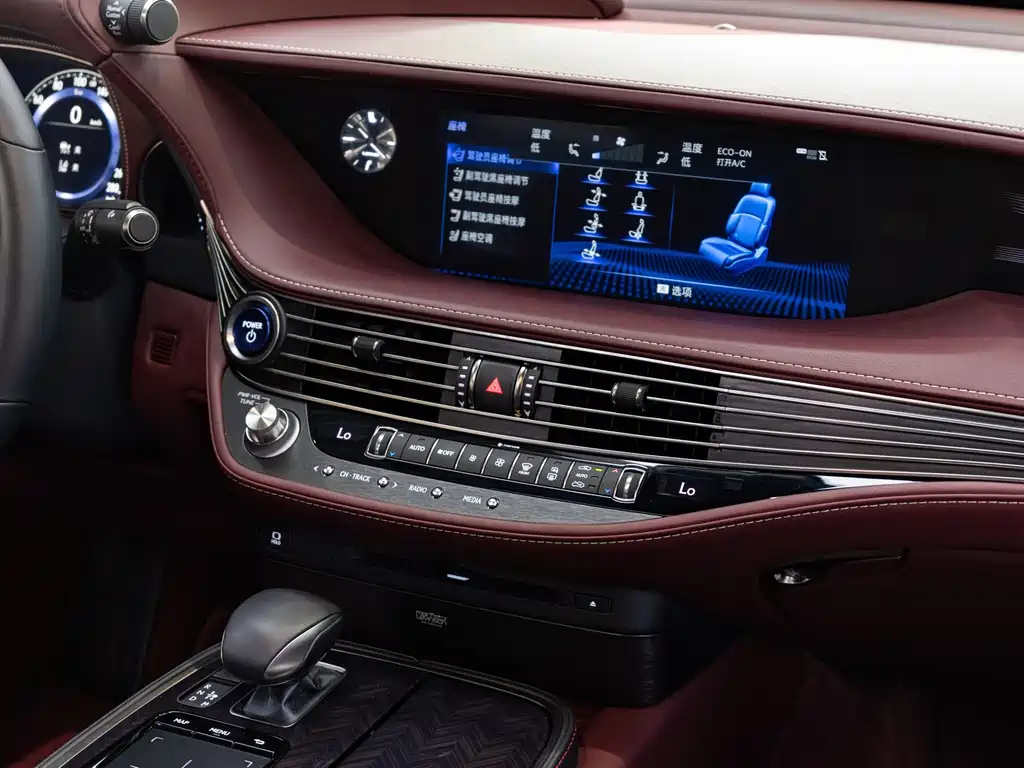 Lexus LS — миниатюра 17