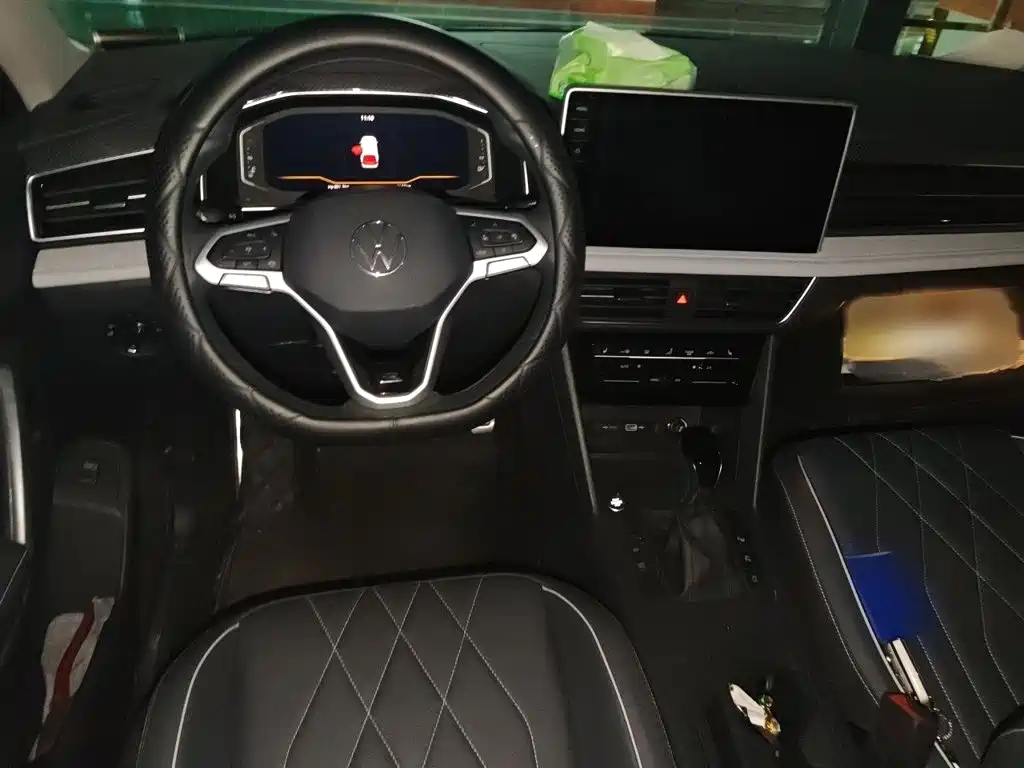 Volkswagen Tiguan L — миниатюра 13